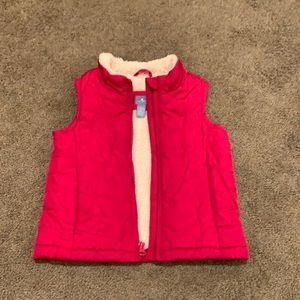 Baby GAP quilted, sherpa lined vest in size 2T